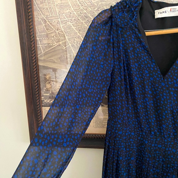 Frame and Partners wrap dress. - Picture 7 of 10